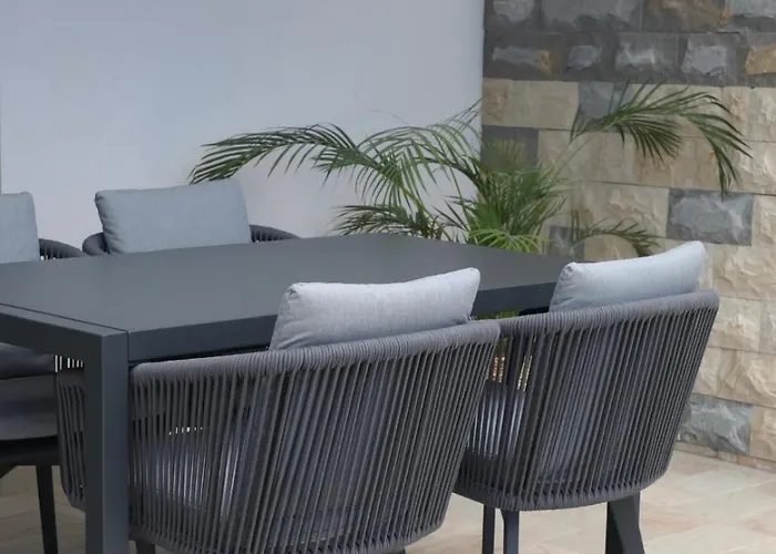 Beachfront Deluxe Povljana