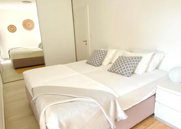 Beachfront Deluxe Daire Povljana